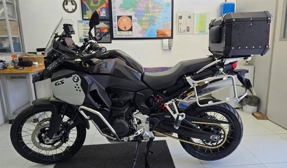 BMW F 900 GS ADVENTURE BMW F 900 GS ADVENTURE